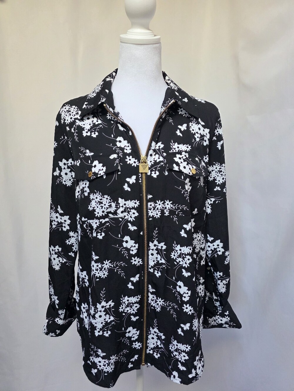 Michael Kors Black White Floral Zip Front Utility Blouse Size M
